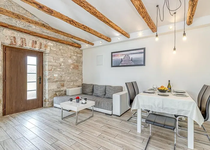 Val Apartment